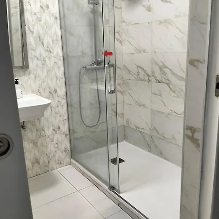 בית הארחה La Marina אליקאנטה